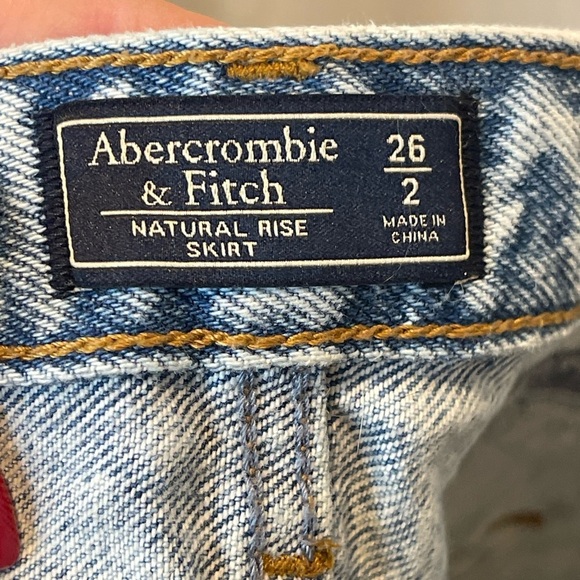 Abercrombie and Fitch Acid Wash Denim Mini Skirt Size 2 - Picture 6 of 10